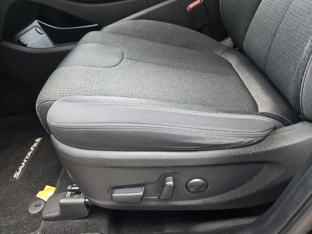 Used 2023 Hyundai Santa Fe SEL w/ Cargo Package FWD image 16