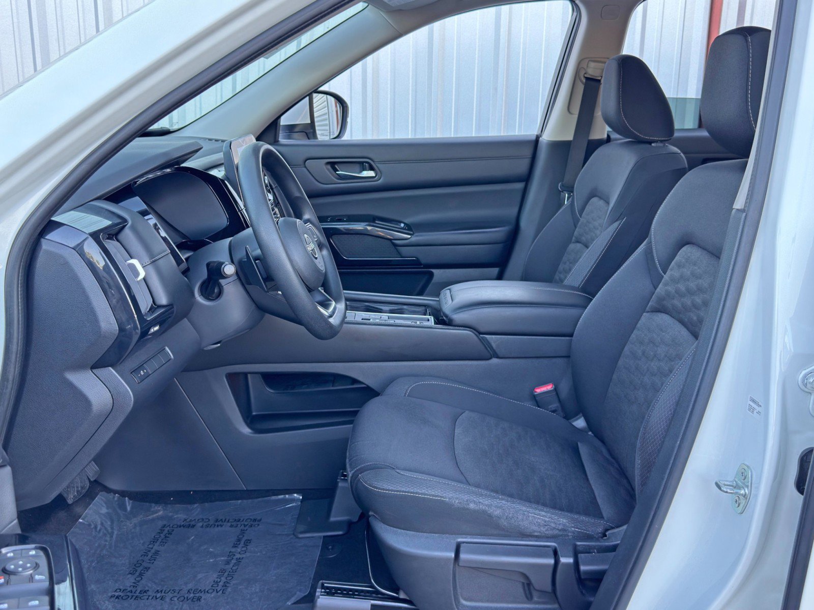 Used 2022 Nissan Pathfinder S image 15