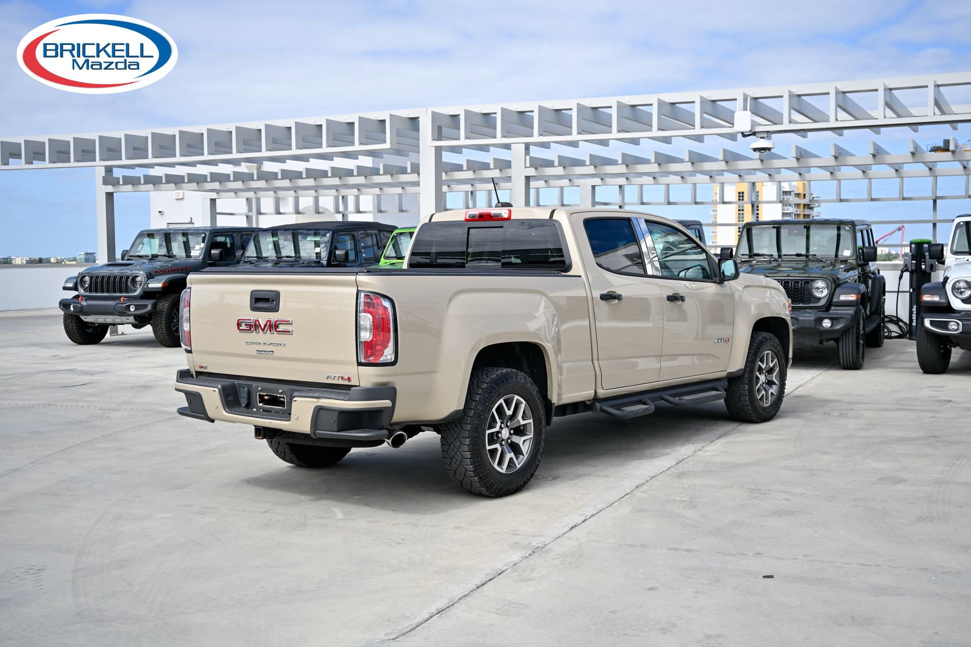 Used 2022 GMC Canyon AT4 image 5