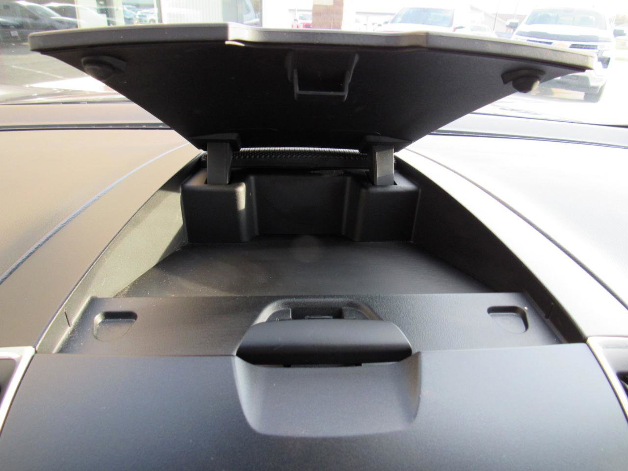 Used 2019 Ford Edge Titanium w/ Equipment Group 301A image 18