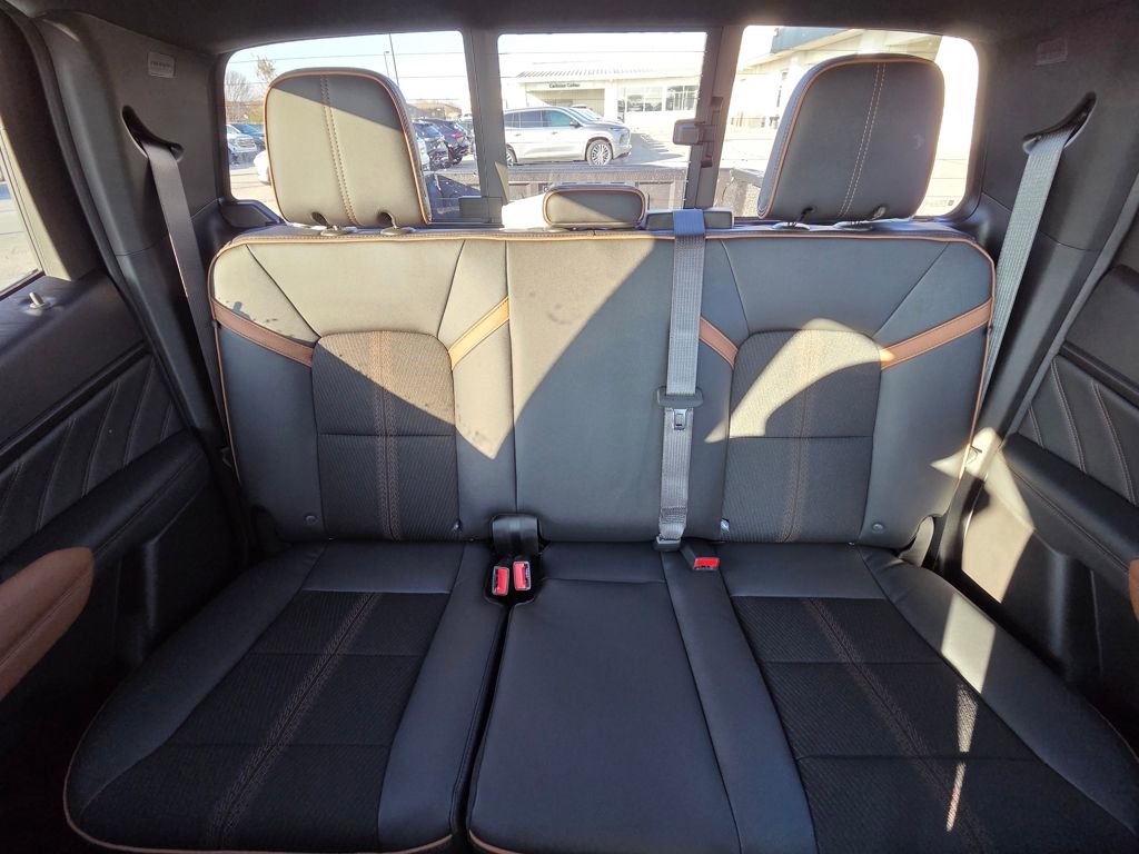 New 2026 GMC Canyon AT4 AWD/4WD image 28