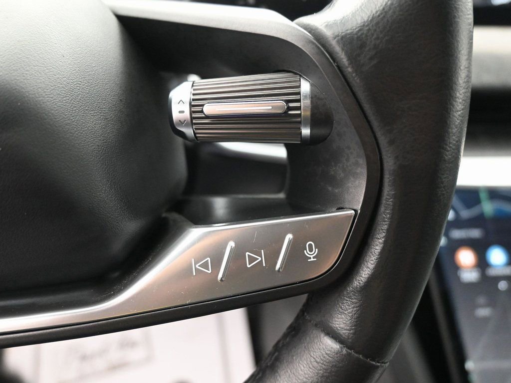 Used 2024 Lucid Air Touring image 18