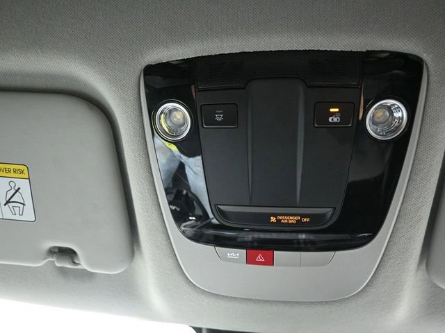 Used 2025 Kia Seltos S image 33