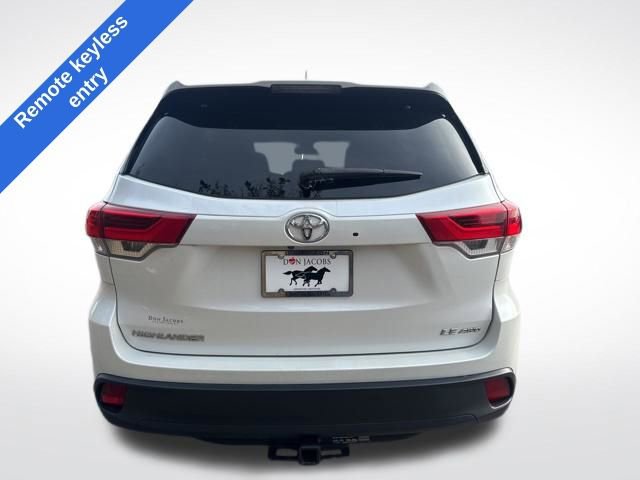 Used 2019 Toyota Highlander Plus image 3