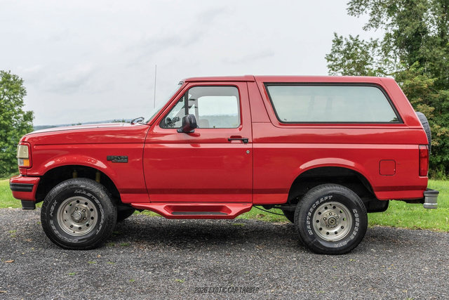 Used 1995 Ford Bronco XLT AWD/4WD image 3