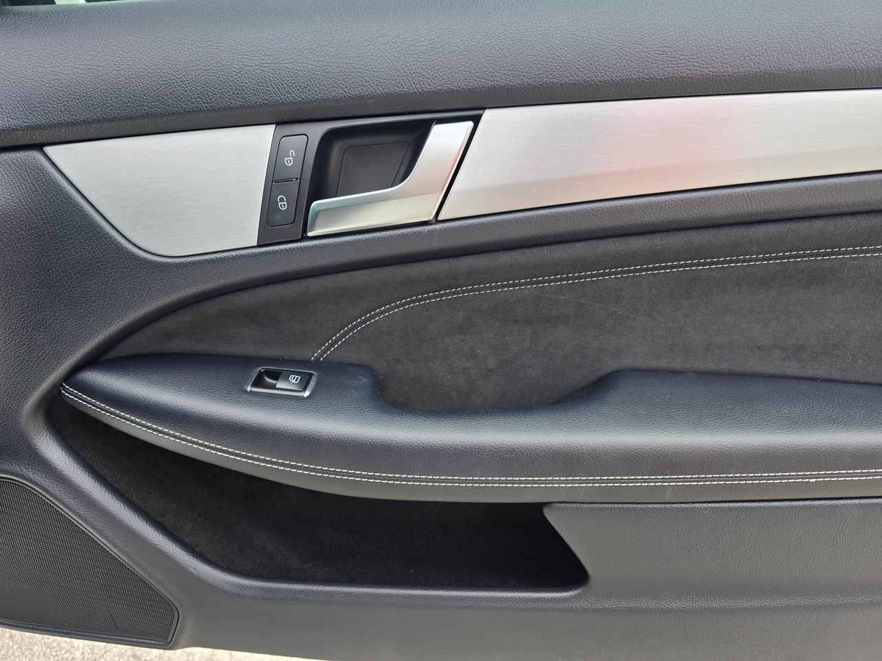 Used 2015 Mercedes-Benz C 250 Coupe image 34
