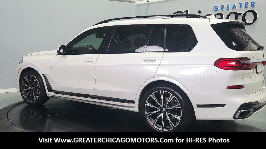 Used 2021 BMW X7 xDrive40i w/ M Sport Package AWD/4WD image 8