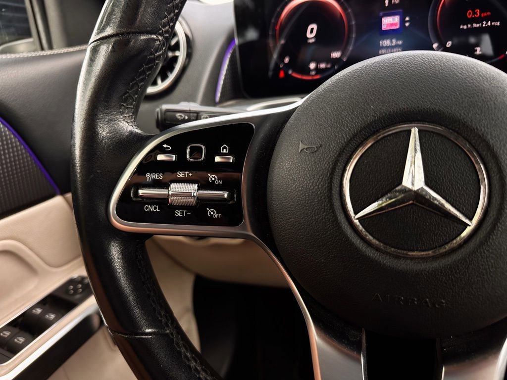 Used 2022 Mercedes-Benz GLB 250 w/ Premium Package Lite image 13