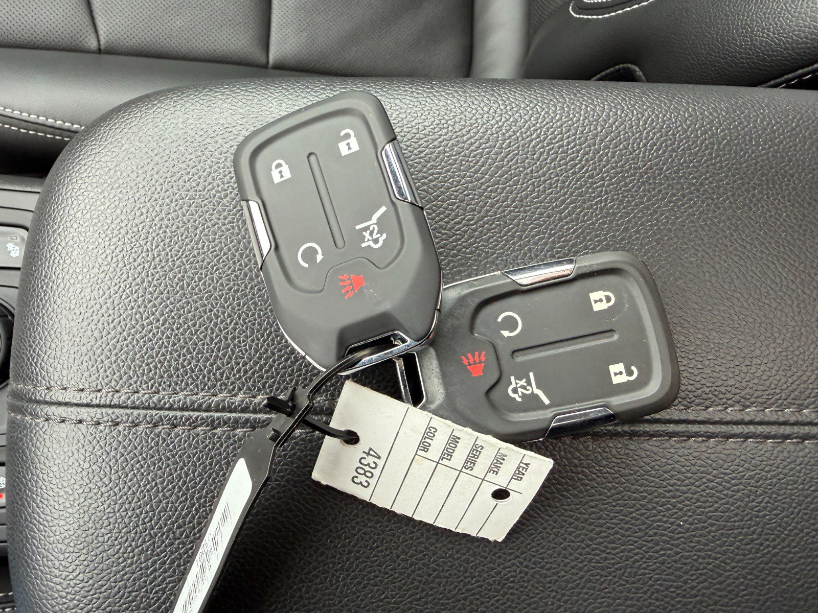 Used 2022 GMC Terrain SLT w/ Elevation Edition image 39