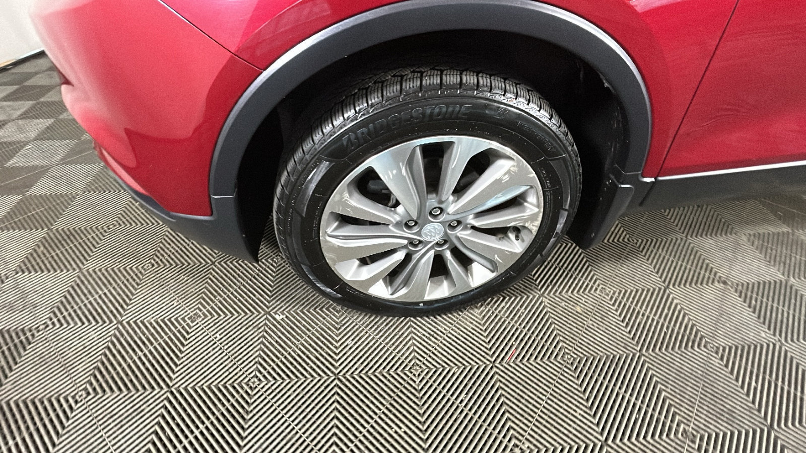 Used 2019 Buick Encore Preferred AWD/4WD image 11