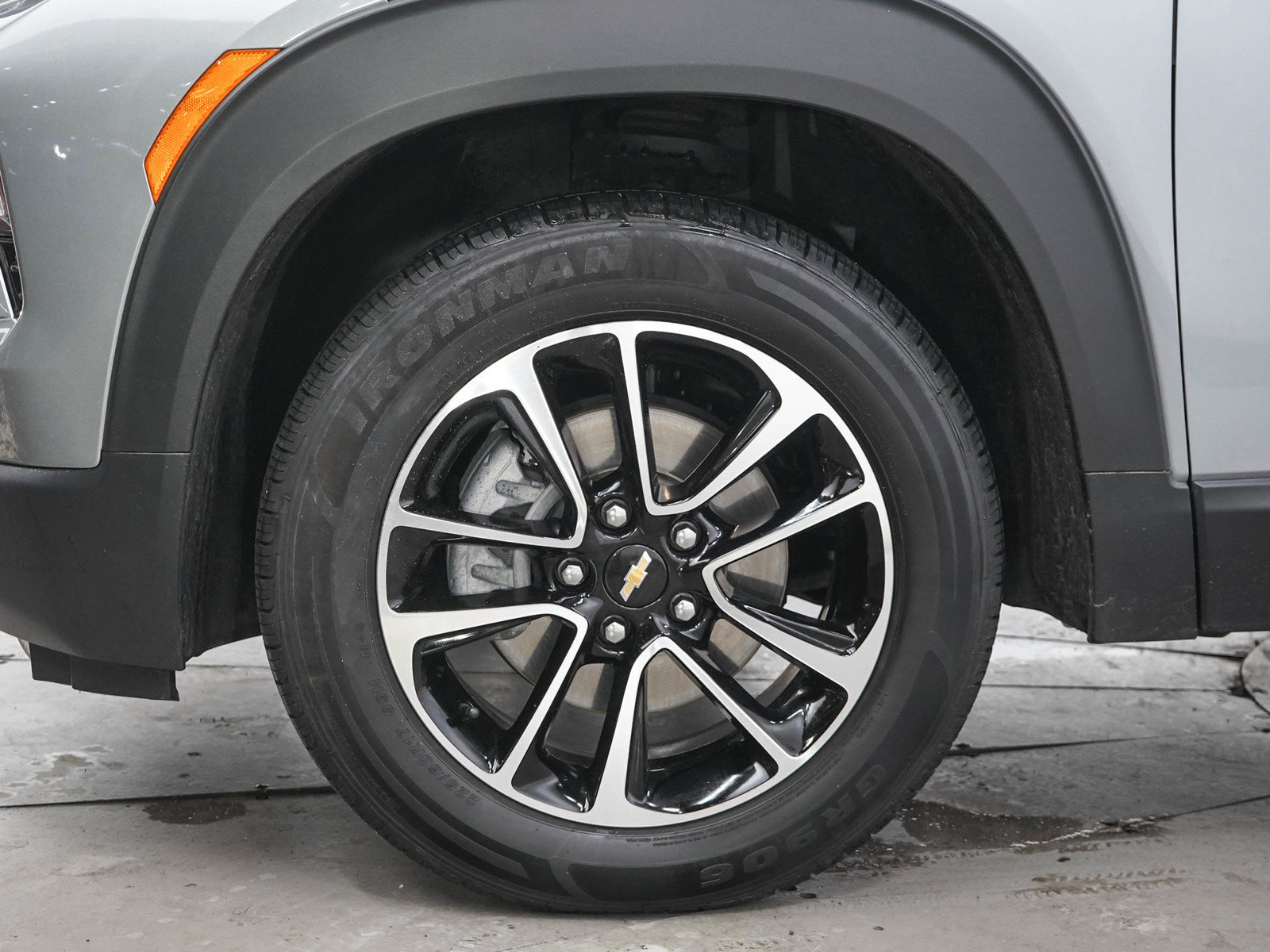Used 2024 Chevrolet TrailBlazer LT w/ Convenience Package AWD/4WD image 30