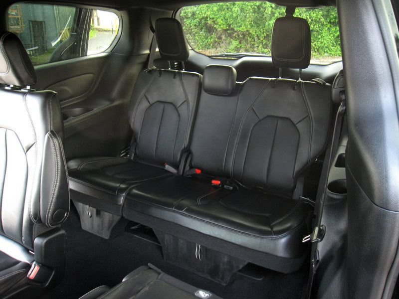 Used 2025 Chrysler Pacifica Select FWD image 25