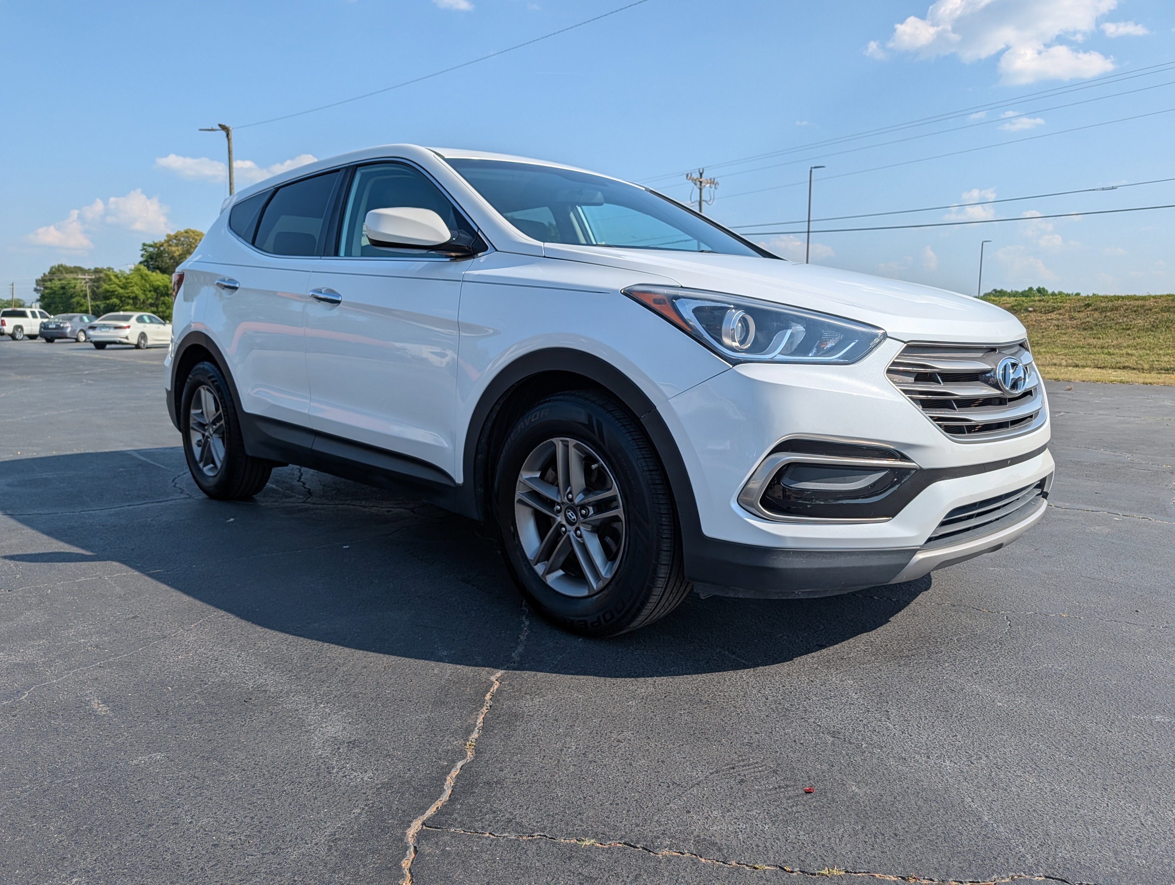 Used 2017 Hyundai Santa Fe Sport FWD image 4