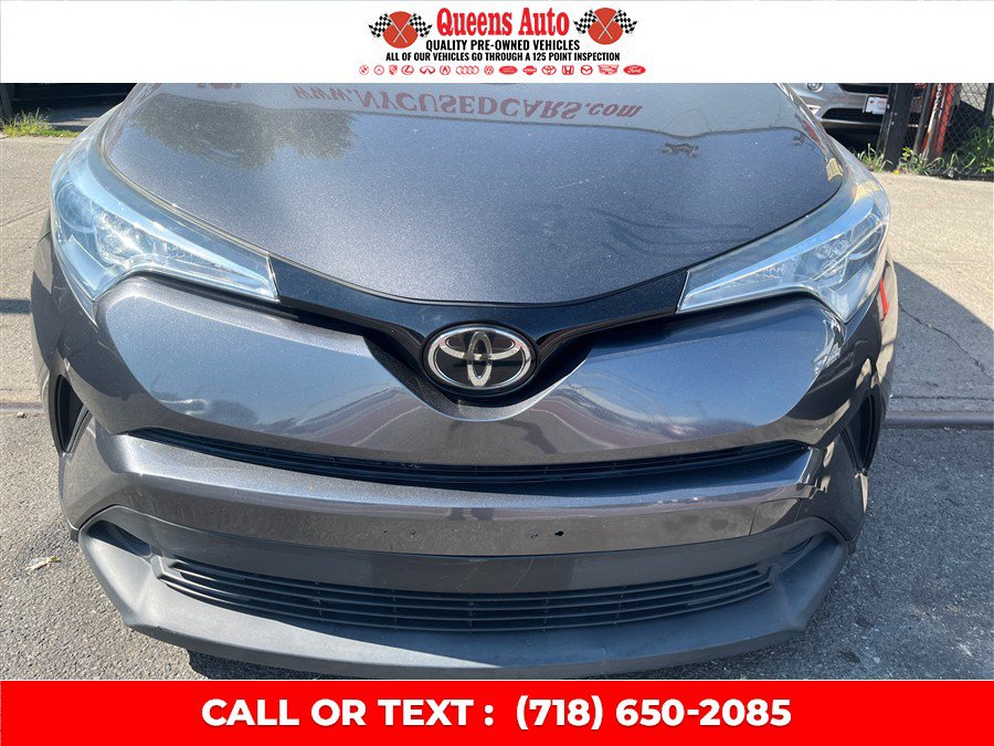 Used 2019 Toyota C-HR LE FWD image 25