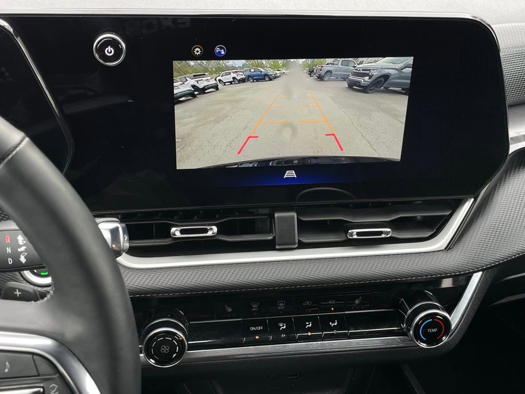 Used 2025 Chevrolet Equinox LT image 18