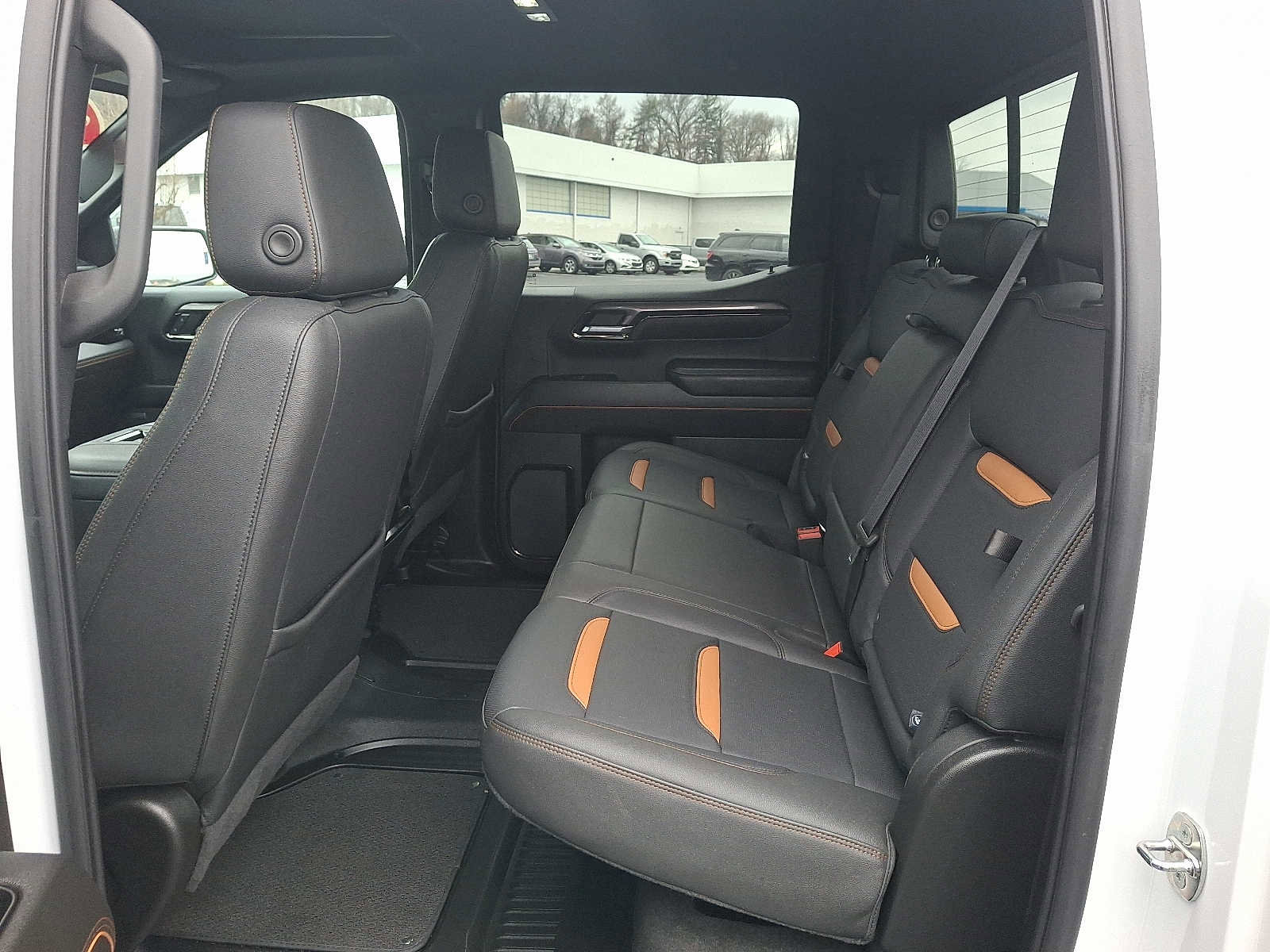 Used 2022 GMC Sierra 1500 AT4 w/ AT4 Premium Package image 10