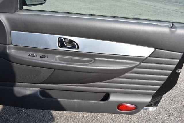Used 2002 Ford Thunderbird RWD image 27