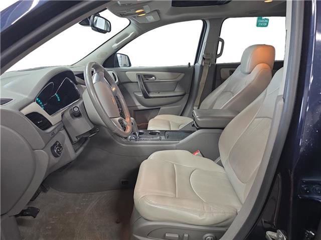 Used 2017 Chevrolet Traverse Premier image 9