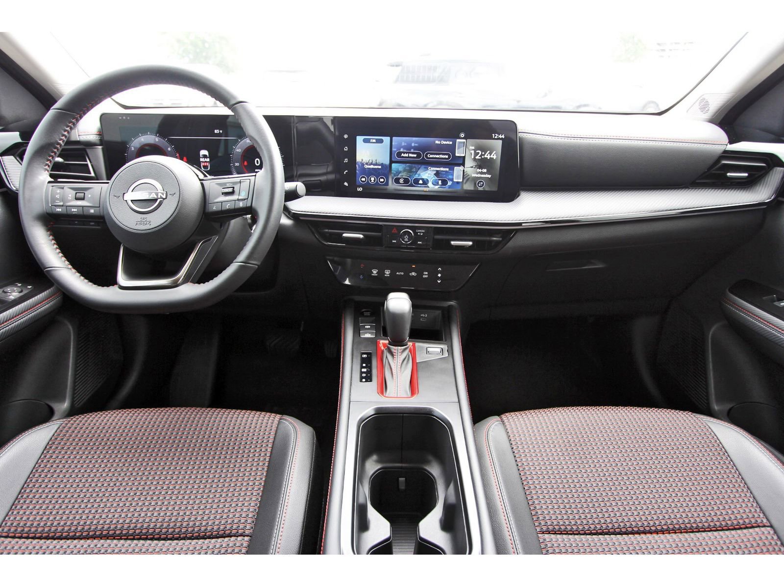 Certified 2025 Nissan Kicks SR FWD image 12