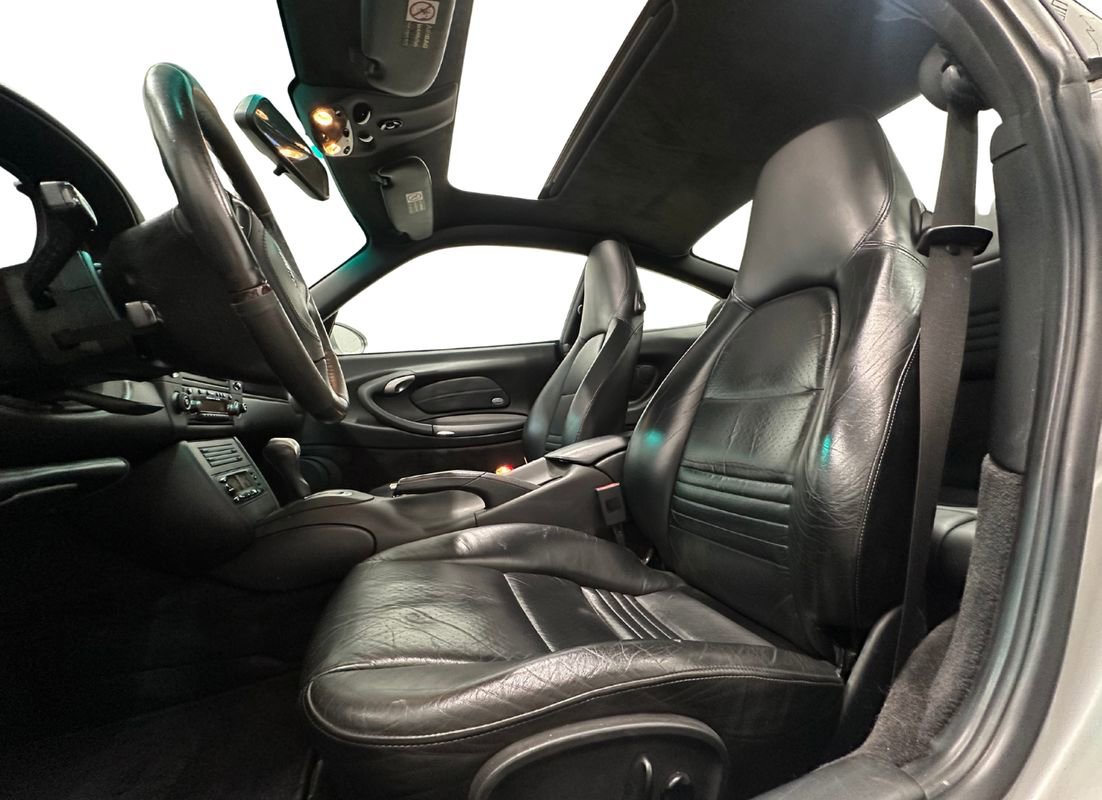 Used 2001 Porsche 911 Carrera image 13