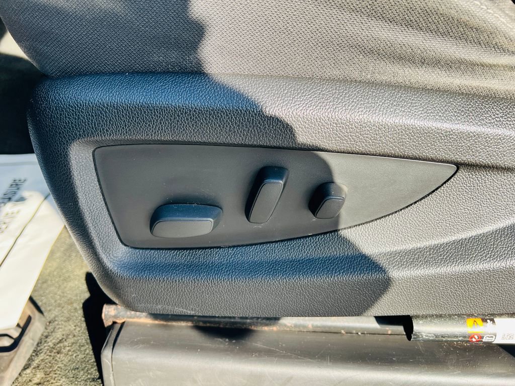 Used 2014 GMC Sierra 1500 SLE w/ SLE Value Package image 17