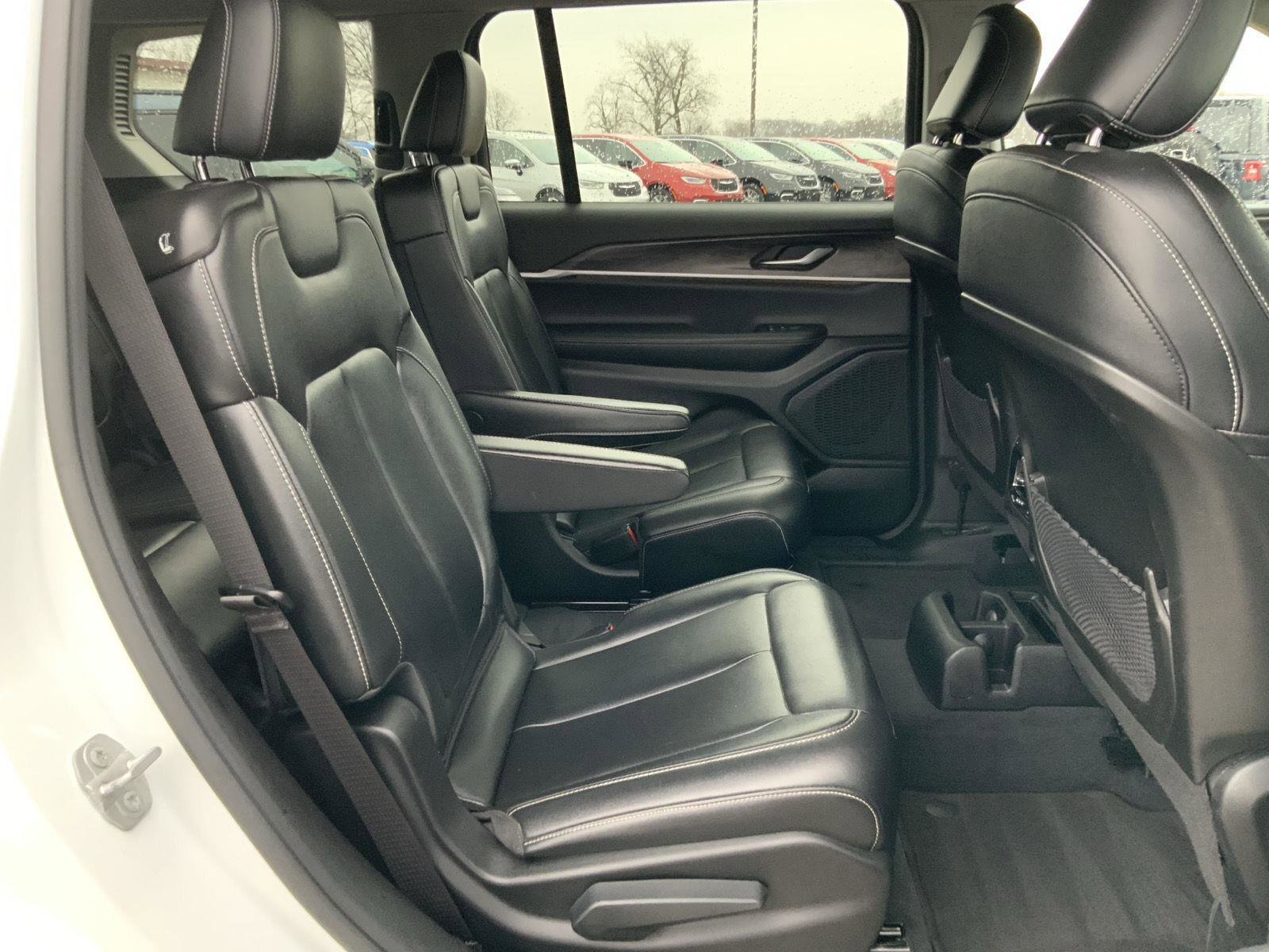 Used 2023 Jeep Grand Cherokee L Limited image 60