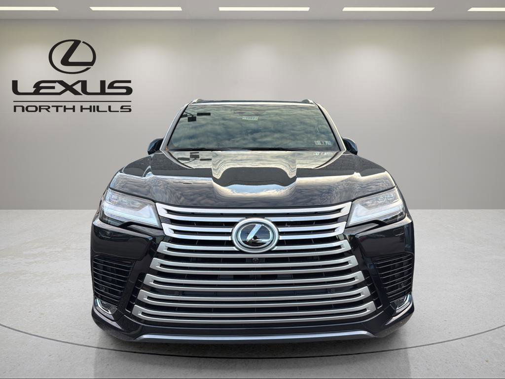 New 2025 Lexus LX 600 4WD w/ Luxury Package image 2