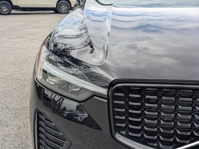 Certified 2025 Volvo XC60 B5 Core image 13