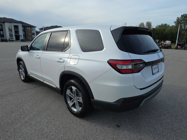 Used 2023 Honda Pilot EX-L image 11