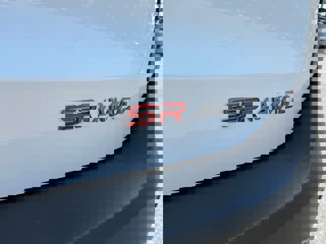 New 2025 Nissan Kicks SR w/ Interior Electronics Package AWD/4WD image 14