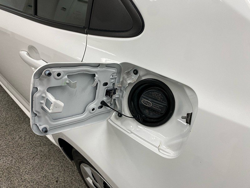 Used 2025 Toyota Corolla LE image 28