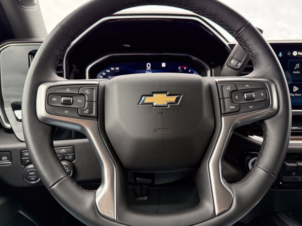 Used 2024 Chevrolet Silverado 3500 LT w/ Convenience Package AWD/4WD image 33