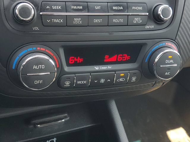 Used 2015 Kia Forte Koup SX w/ SX Premium Package FWD image 29