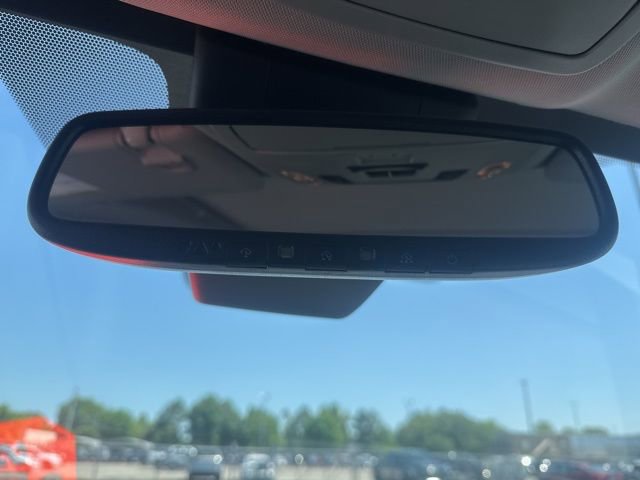 Used 2025 Toyota Sienna XLE image 33