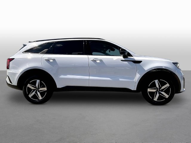 Used 2023 Kia Sorento S FWD image 8