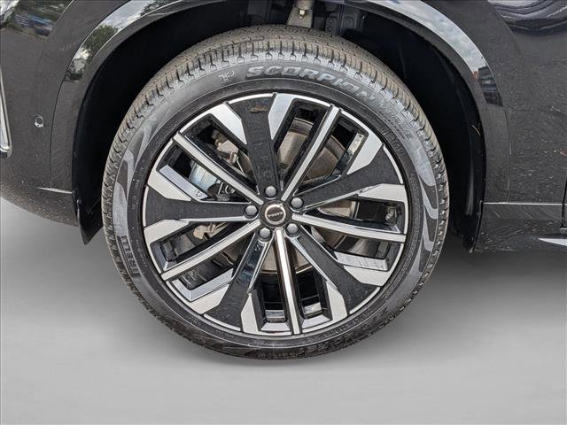 Used 2026 Volvo XC90 B5 Plus w/ Protection Package image 24