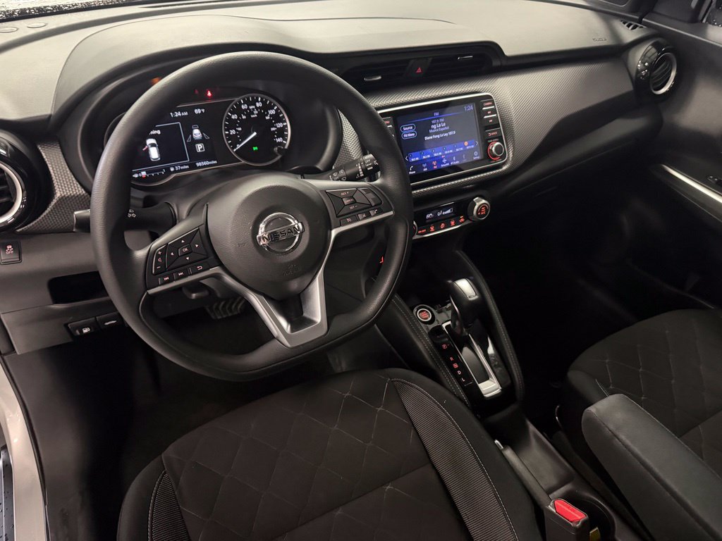 Used 2018 Nissan Kicks SV w/ Exterior Package FWD image 11