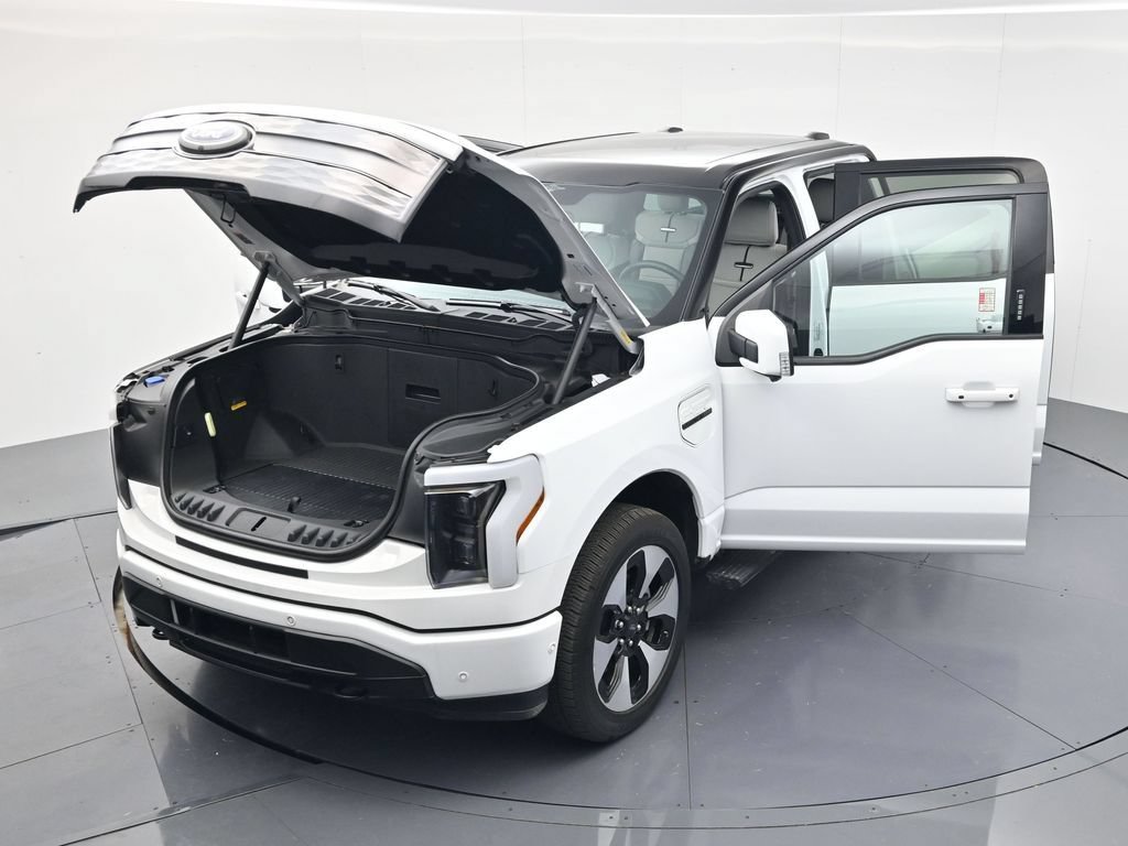 Used 2023 Ford F150 Lightning Platinum AWD/4WD image 51