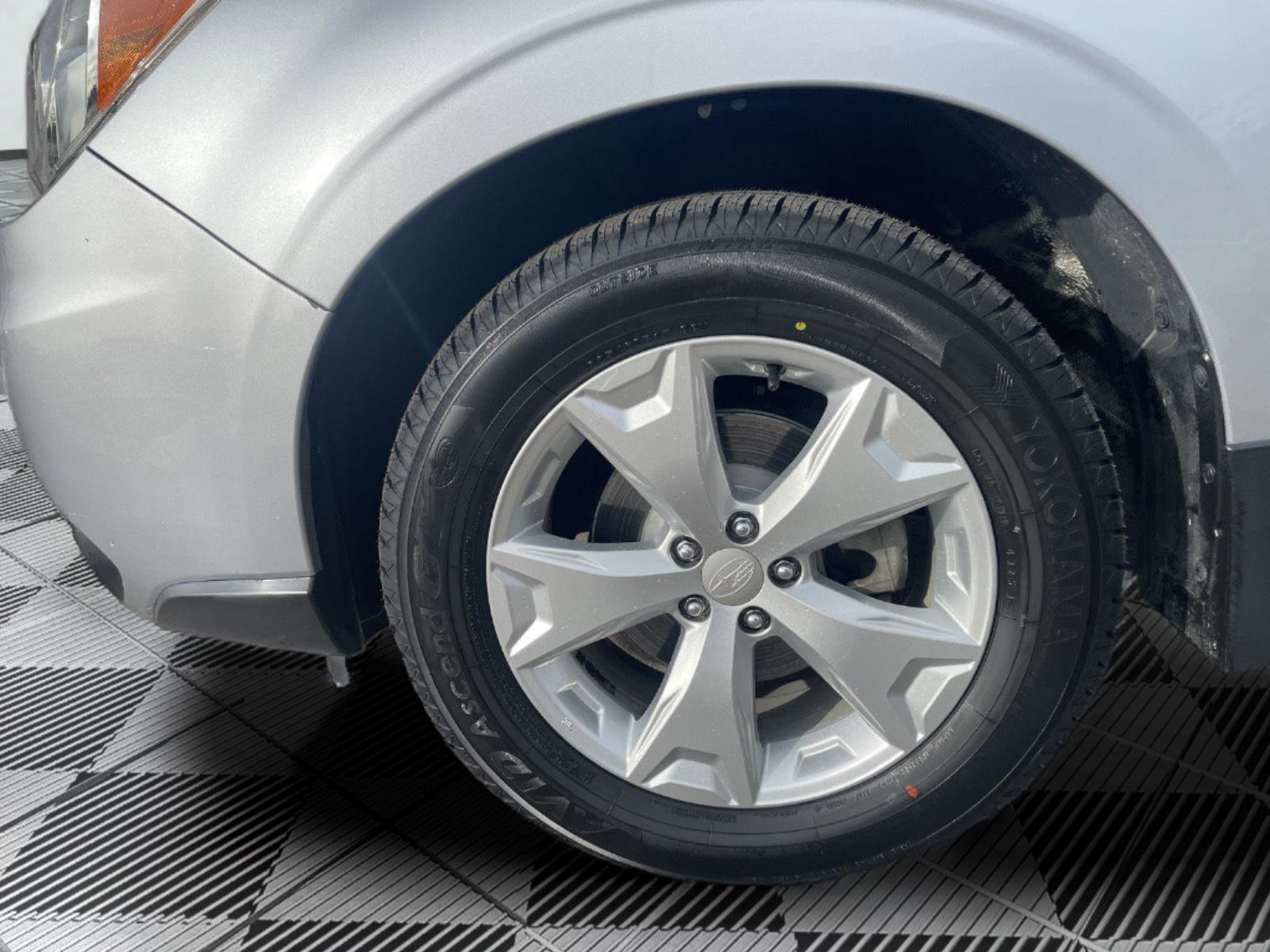 Used 2014 Subaru Forester 2.5i Limited w/ Popular Package #2 image 25