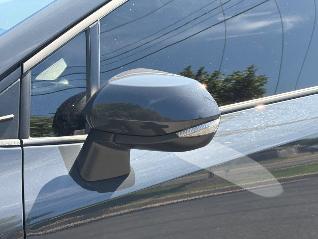 Used 2025 Toyota Corolla SE FWD image 8