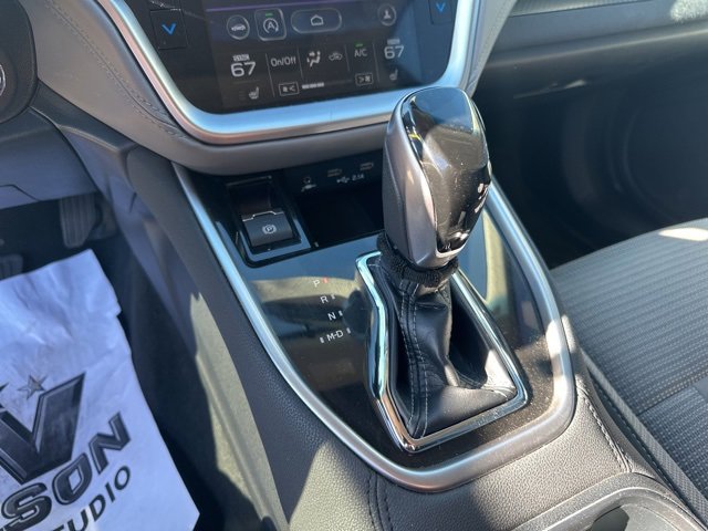 Used 2022 Subaru Outback Premium image 17