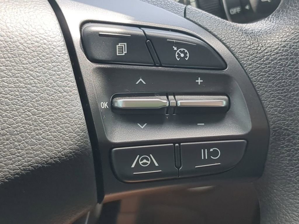 Used 2022 Hyundai Kona SEL image 24