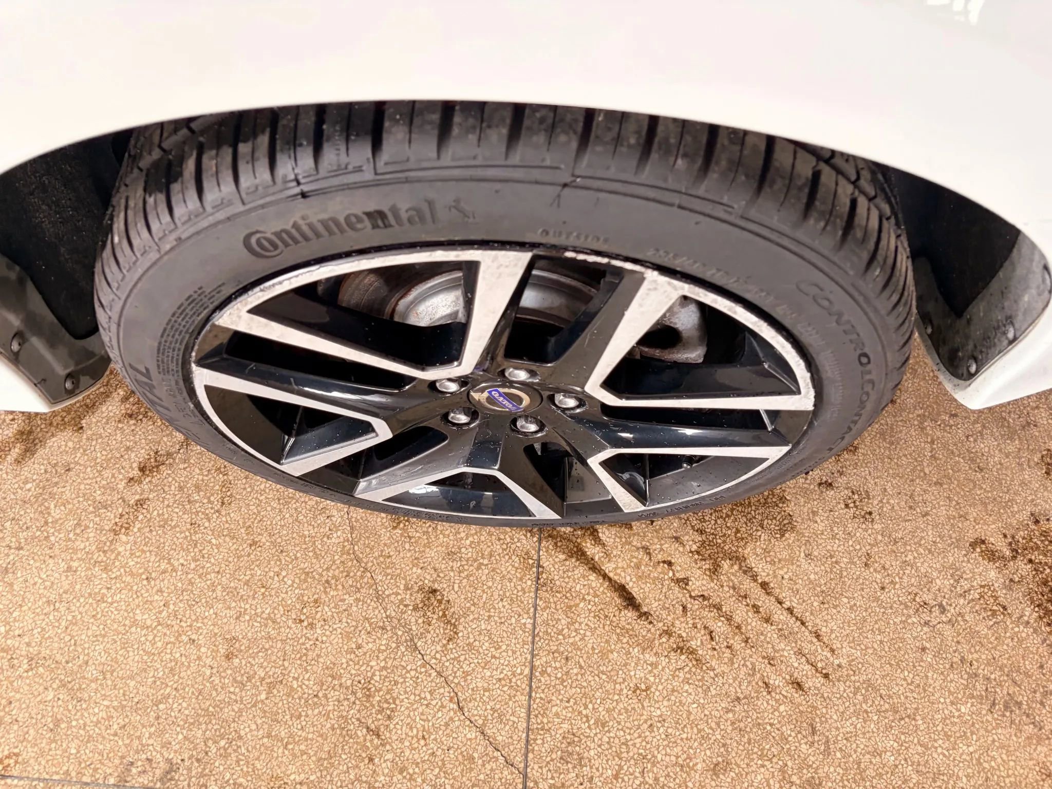 Used 2017 Volvo S60 T5 Dynamic w/ Vision Package image 43