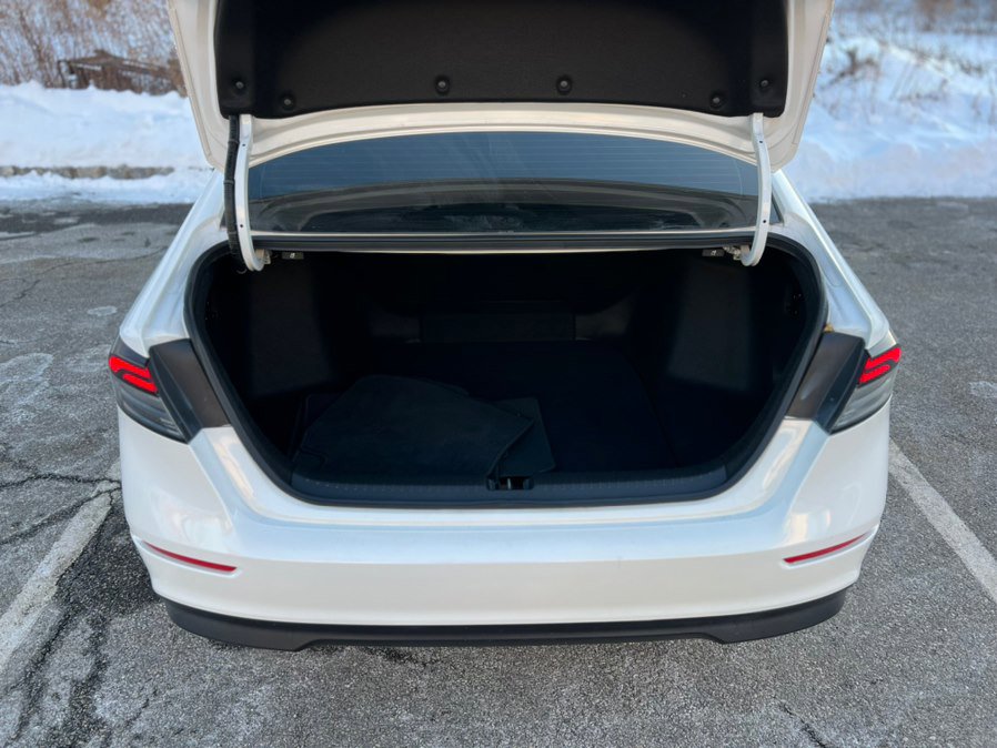 Used 2023 Honda Accord EX image 31