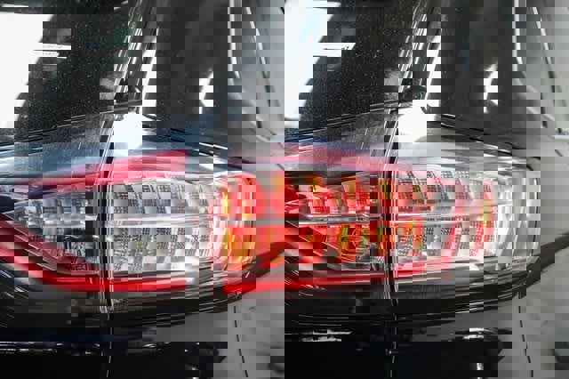 Used 2016 Ford Edge SEL w/ Equipment Group 201A image 11