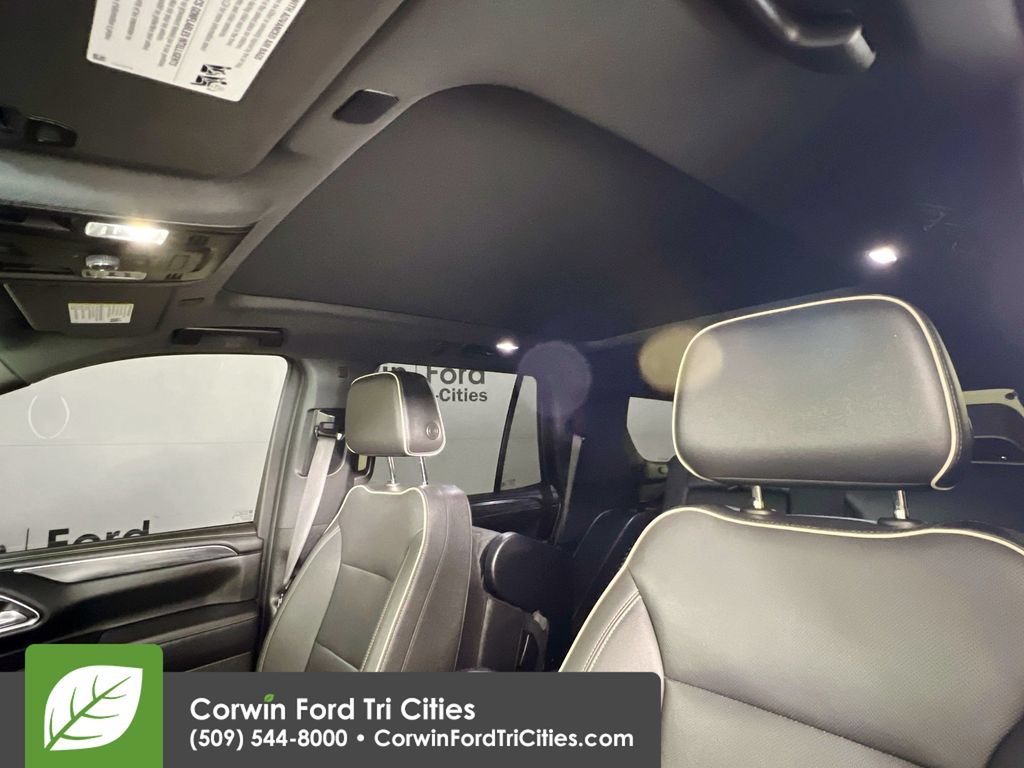 Used 2023 GMC Yukon SLT AWD/4WD image 27