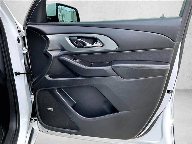 Used 2020 Chevrolet Traverse Premier FWD image 19