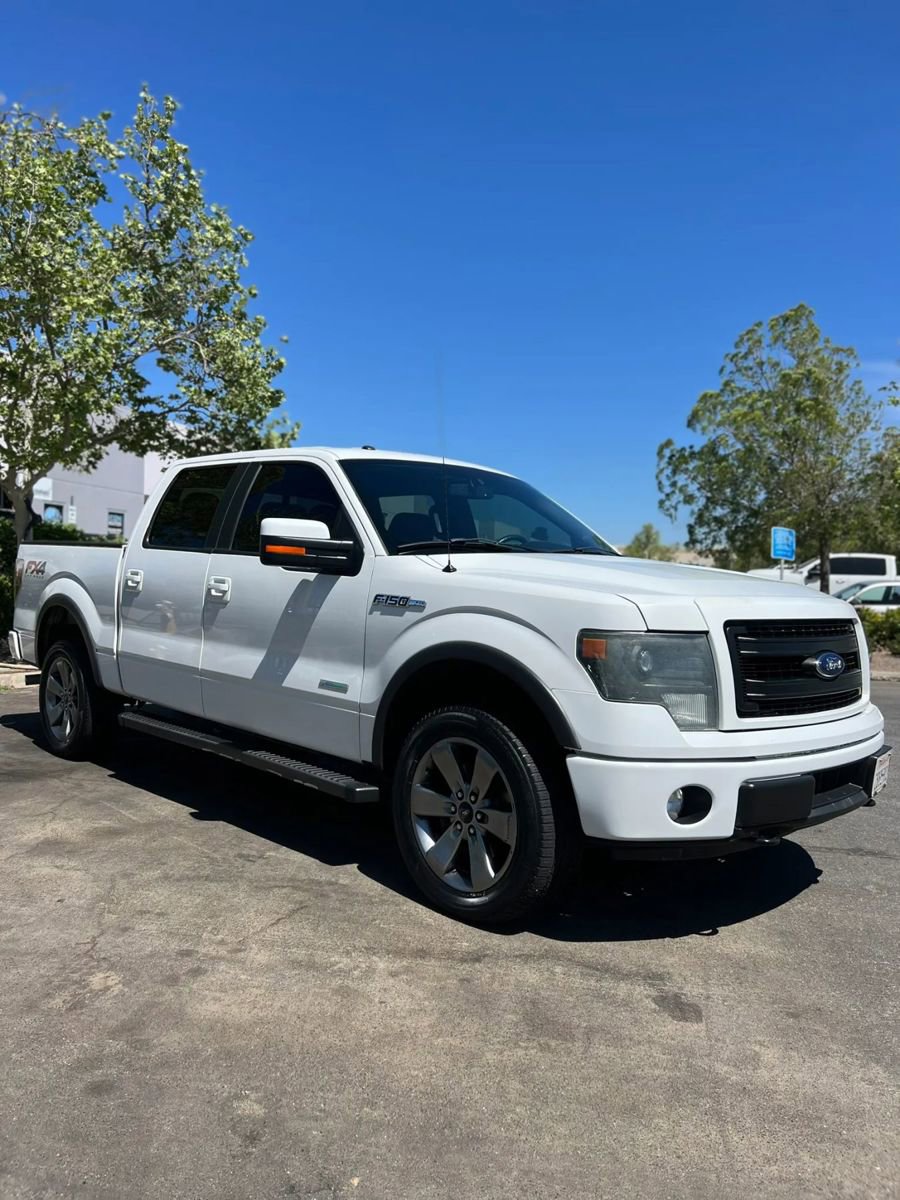 Used 2014 Ford F150 FX4 w/ Equipment Group 401A Mid AWD/4WD image 5