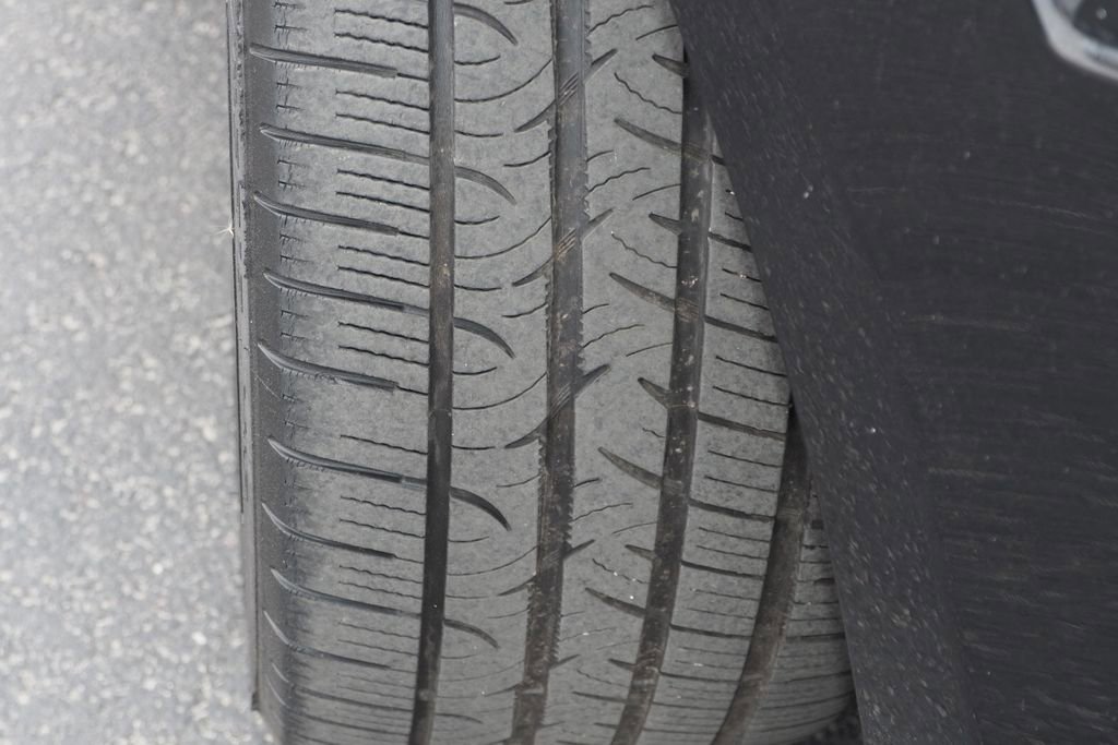 Used 2019 Tesla Model 3 Standard Range Plus image 9