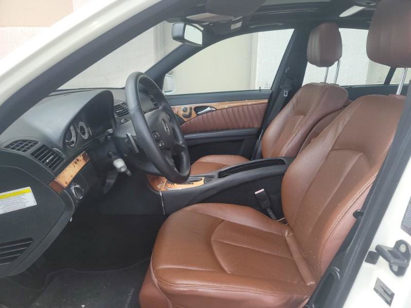 Used 2009 Mercedes-Benz E 550 Sedan image 17
